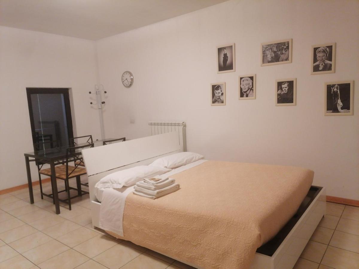 كابري B&B Villa Delle Palme المظهر الخارجي الصورة