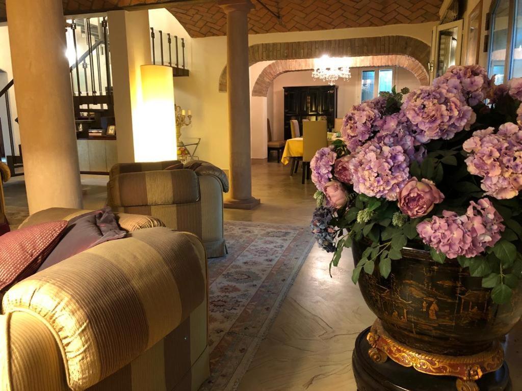 كابري B&B Villa Delle Palme المظهر الخارجي الصورة