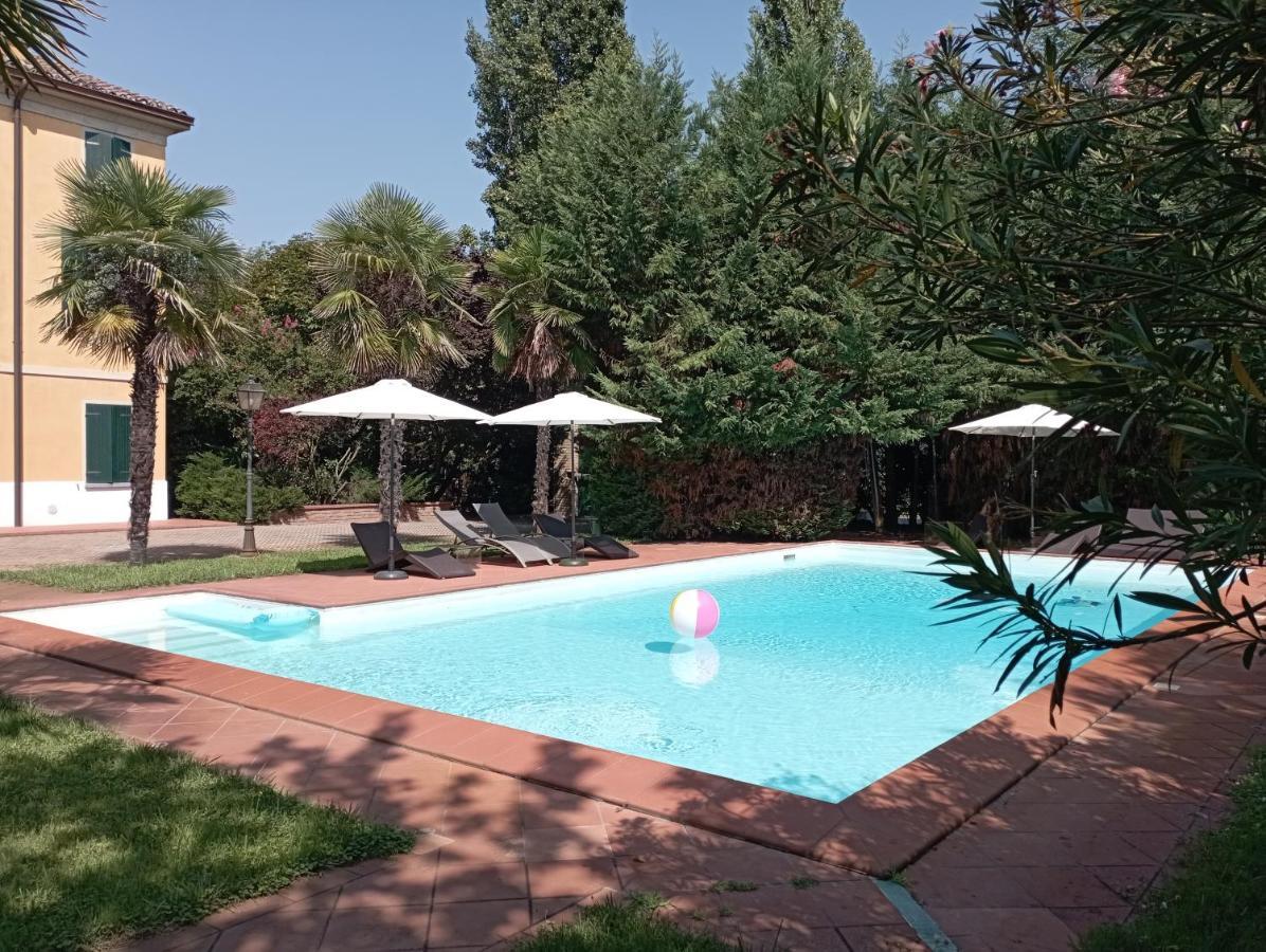 كابري B&B Villa Delle Palme المظهر الخارجي الصورة