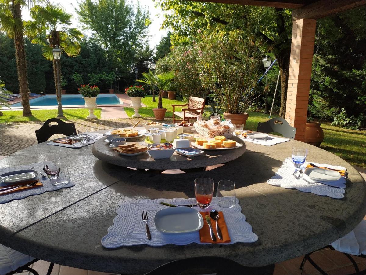 كابري B&B Villa Delle Palme المظهر الخارجي الصورة