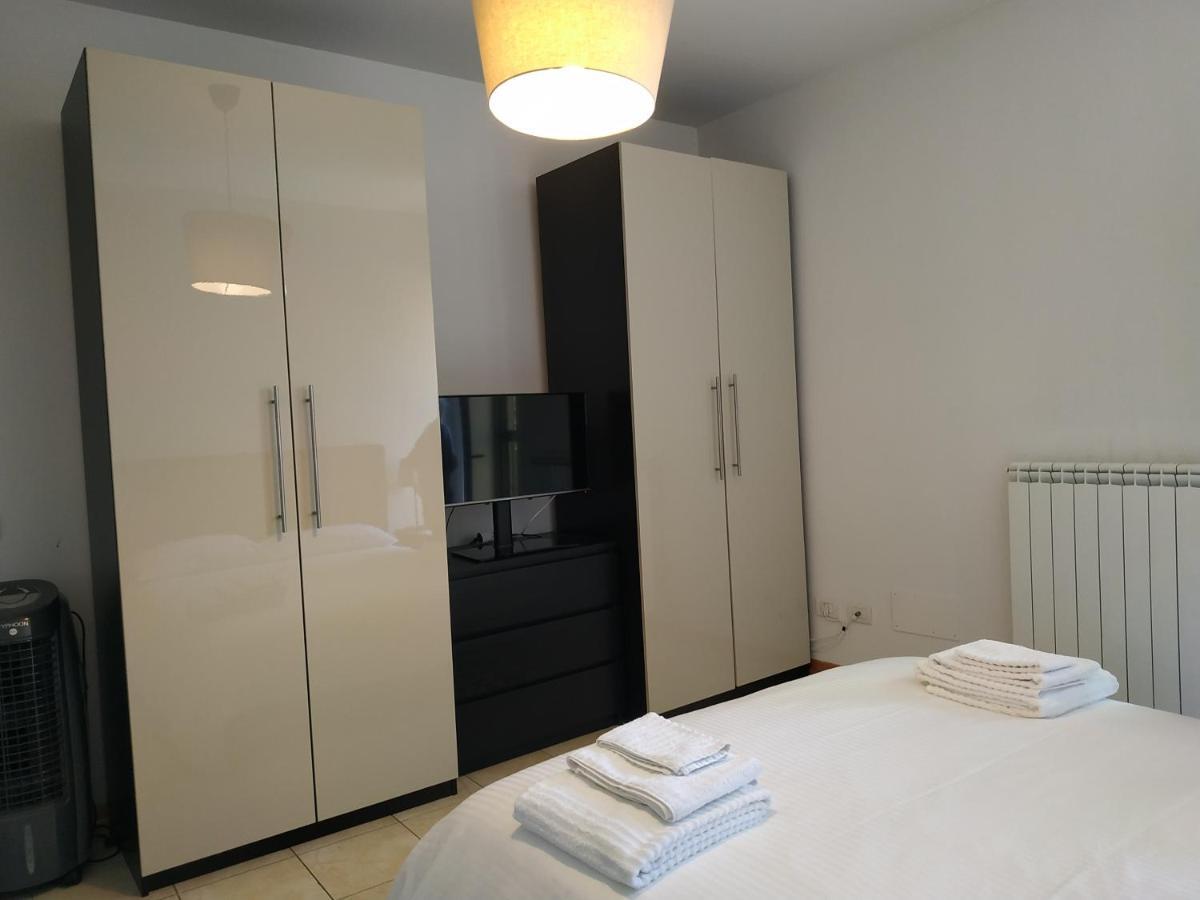 كابري B&B Villa Delle Palme المظهر الخارجي الصورة